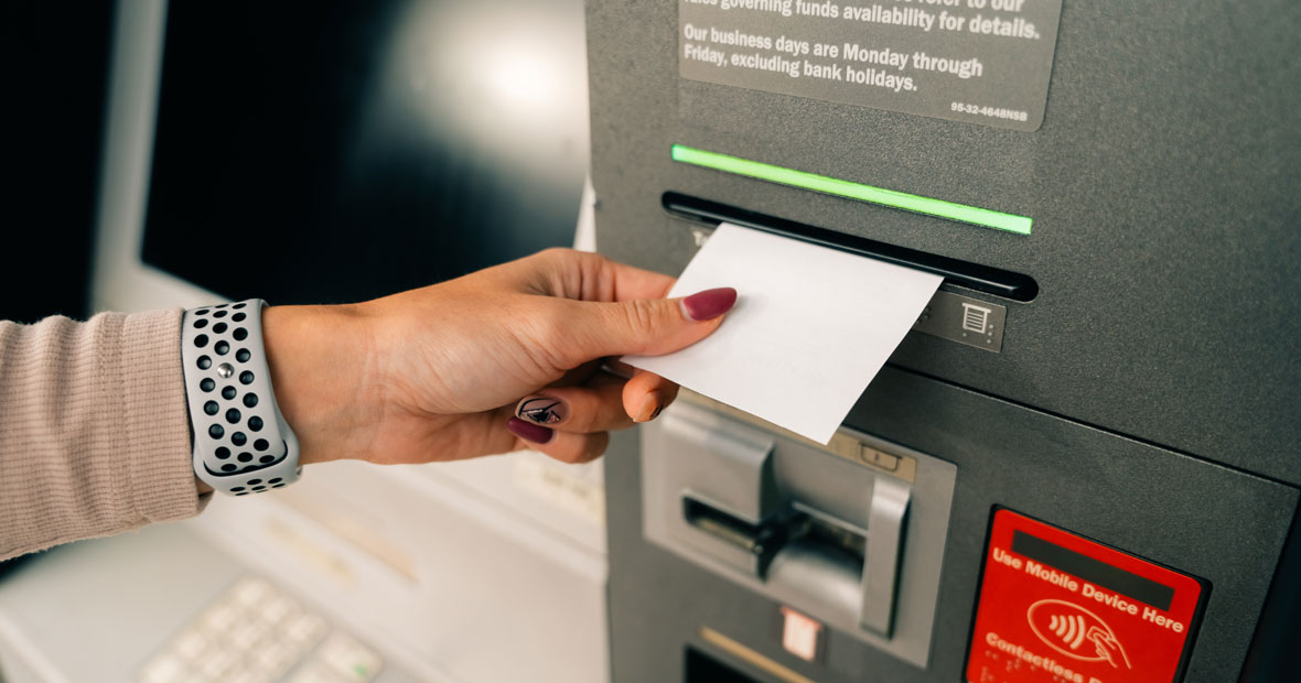 Thermal printer issuing a ticket in an ATM